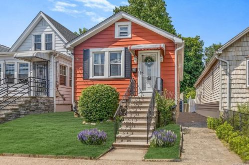 3291 Lucerne St, Bronx, NY 10465-1216