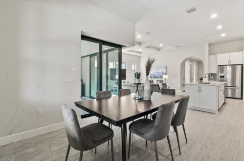 2754 Aviamar Cir, Naples FL 34114-0097 exterior