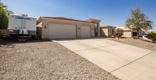 2640 Cliffwood Dr, Lake Havasu City, AZ 86403-3201