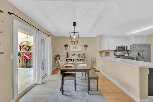 1718 Lindo St, Benicia CA  94510-2338 exterior