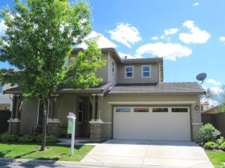 1561 Snapdragon Ln, Roseville, CA 95747-7518