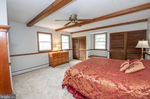 173 Marmic Dr, Southampton PA 18966-1724 exterior