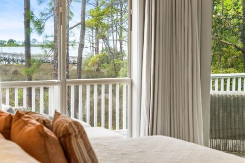 8862 Baypine Dr, Destin FL 32550-7827 exterior