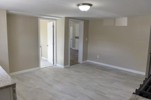 19 Ulster Ave, Walden NY  12586-1413 exterior