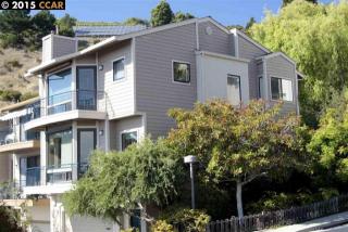 19 Schooner Hl, Oakland, CA 94618-2324