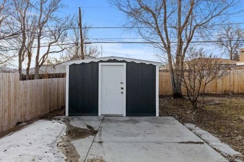 2833 Gray St, Denver CO  80214-8123 exterior