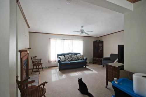 2 Elcona Dr, Keene NH  03431-5706 exterior