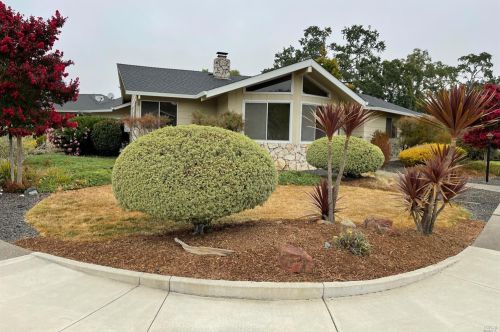 2531 Barona Pl, Santa Rosa, CA 95405-8730