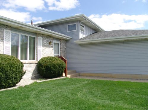 11722 Magoun Dr, Dyer IN  46373-9271 exterior