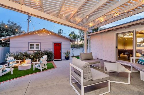 1151 Turquoise St, San Diego CA 92109-1247 exterior