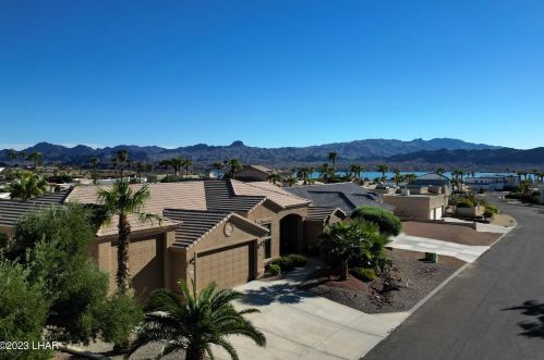 2080 Eagle Dr, Lake Havasu City, AZ 86406-8161
