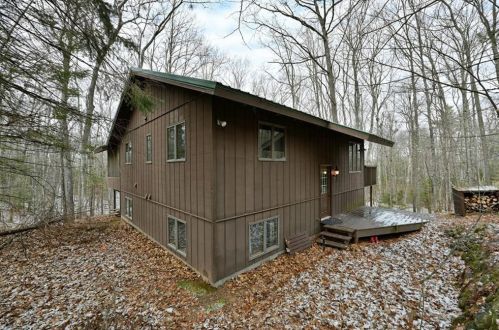 14990 Nordmor Rd, Cable, WI
