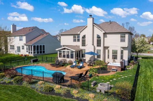 296 Trail, Pataskala OH  43062-9691 exterior