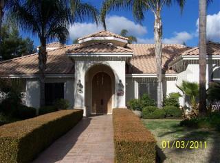 1702 Vineyard Pl, Hanford, CA 93230-9024