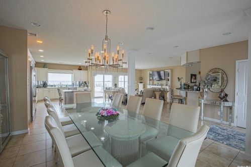 26 Unqua Pl, Amityville, NY 11701-4231