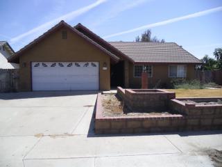 517 Spring Ln, Lemoore CA  93245-2450 exterior