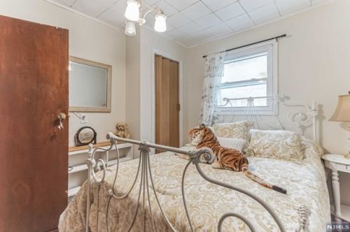 7 2nd Ave, West Milford NJ  07480-3317 exterior