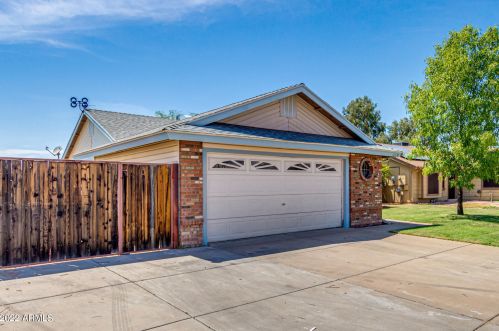 16028 64th Dr, Glendale, AZ 85306-2226