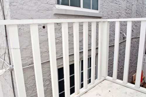 219 17 Ave, Hollywood FL 33020-2844 exterior