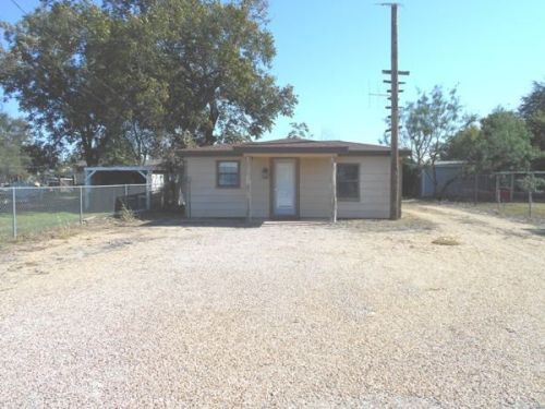 632 Dunn Ave, Hermleigh, TX 79526-5000