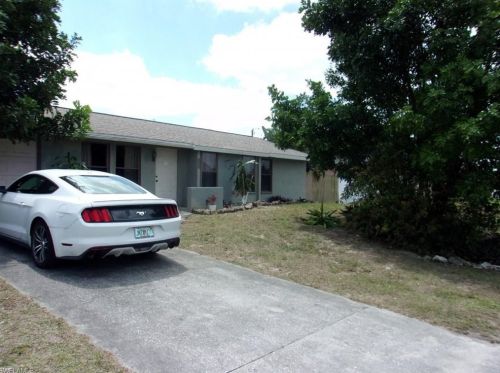 5280 23rd Pl, Naples, FL 34116-6802
