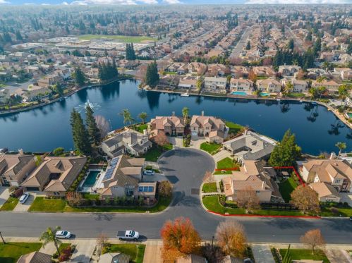 3909 Edgeview Ct, Modesto CA  95355-7318 exterior