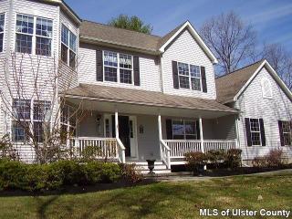 37 Easy St, Hurley, NY 12443-6247