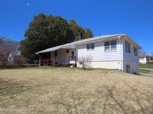 2 Water St, Adams MA 01220-1032 exterior