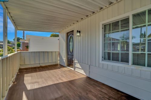 616 Bounty Dr, West Pittsburg CA  94565-2962 exterior