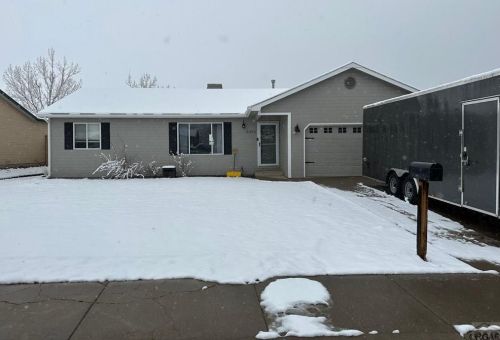 2302 7th St, Canon City, CO 81212-2029