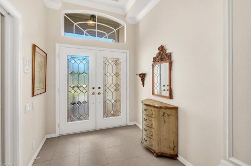 6039 Fairway Ct, Naples, FL 34110-7319