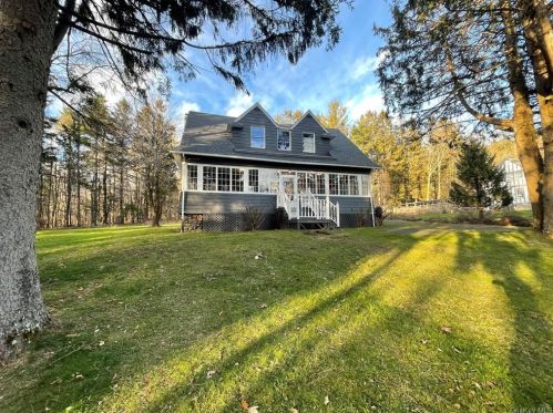 284 Old Loomis Rd, Liberty, NY 12754-2714
