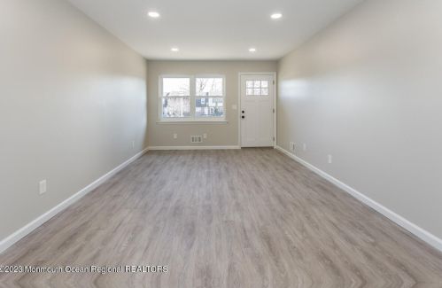 1030 Tammy Ct, Bricktown, NJ 08724-7180