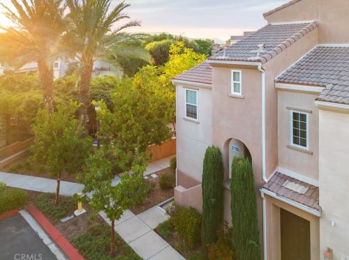 31165 Sunflower Way, Temecula CA  92592-4184 exterior