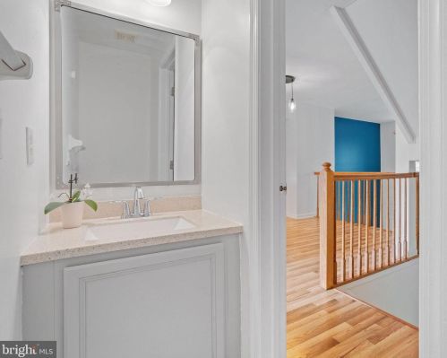 138 Barrow Pl, Princeton NJ  08540-0063 exterior