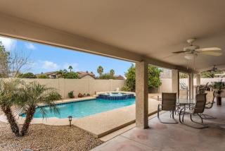 23858 44th Ln, Glendale, AZ 85310-3943