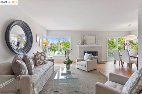 855 Glendome Cir, Oakland CA 94602-1413 exterior