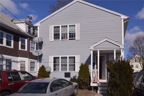192 Laurel Hill Ave, Providence, RI 02909-4517