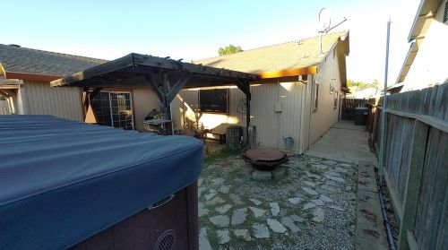 7341 Silver View Way, Rio Linda CA  95673-1334 exterior