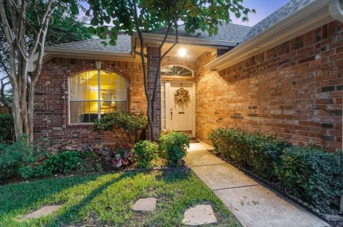 3516 Marquette Dr, Denton TX  76210-8735 exterior