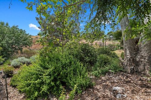 5807 Greens Dr, Riverside CA  92509-7327 exterior