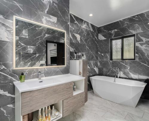 3411 Chevy Chase Dr, Glendale CA  91206-1418 exterior