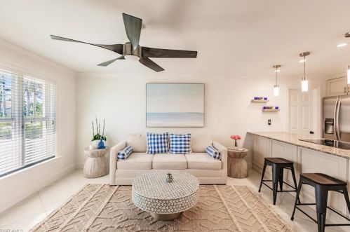 529 100th Ave, Naples FL  34108-2235 exterior