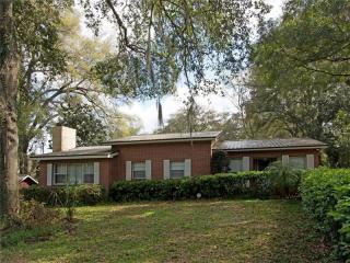 3903 Round Lake Rd, Zellwood, FL 32798-5404