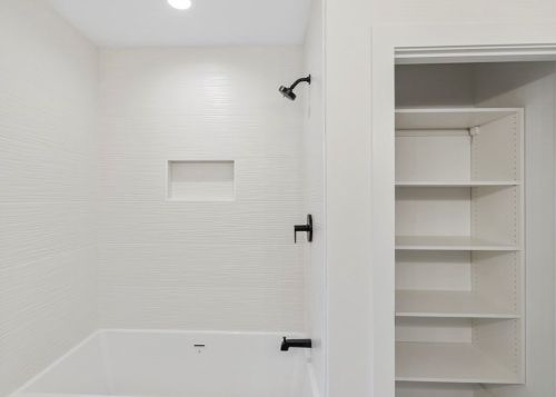 23 Evergreen Rd, Natick MA 01760-1631 exterior