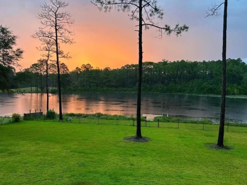 220 Hidden Lakes Trl, Defuniak Springs, FL 32433-3202