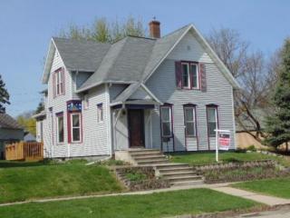 105 5th St, Kaukauna, WI 54130-2414