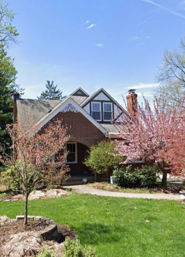 87 Arcadia Ave, Covington, KY 41017-2128