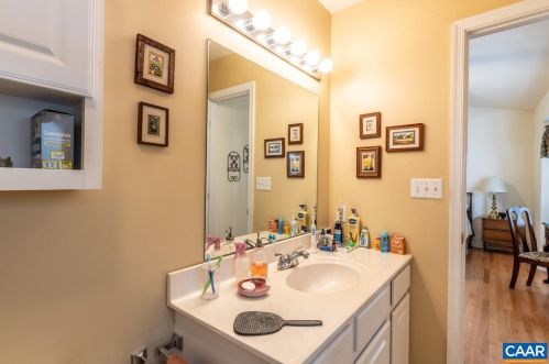 287 Jefferson Dr, Bybee VA 22963-3212 exterior