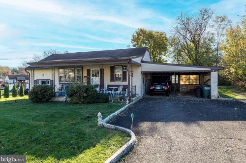 214 Williams Dr, Southampton, PA 18966-3261